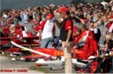 Super Stimmung bei Piloten und den zahlreichen Zuschauern, 75-Jahre Graupner, Modellflugtag 25.09.2005 auf der Hahnweide